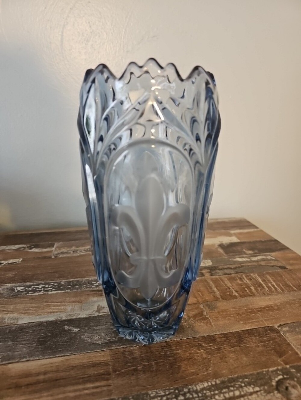 Vintage JOSEF INWALD glass Vase Iris Czech Ruffled Edge